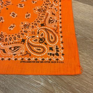Hav-A-Hank Orange Paisley Bandana 100% Cotton Made in USA 
Excellent Condition